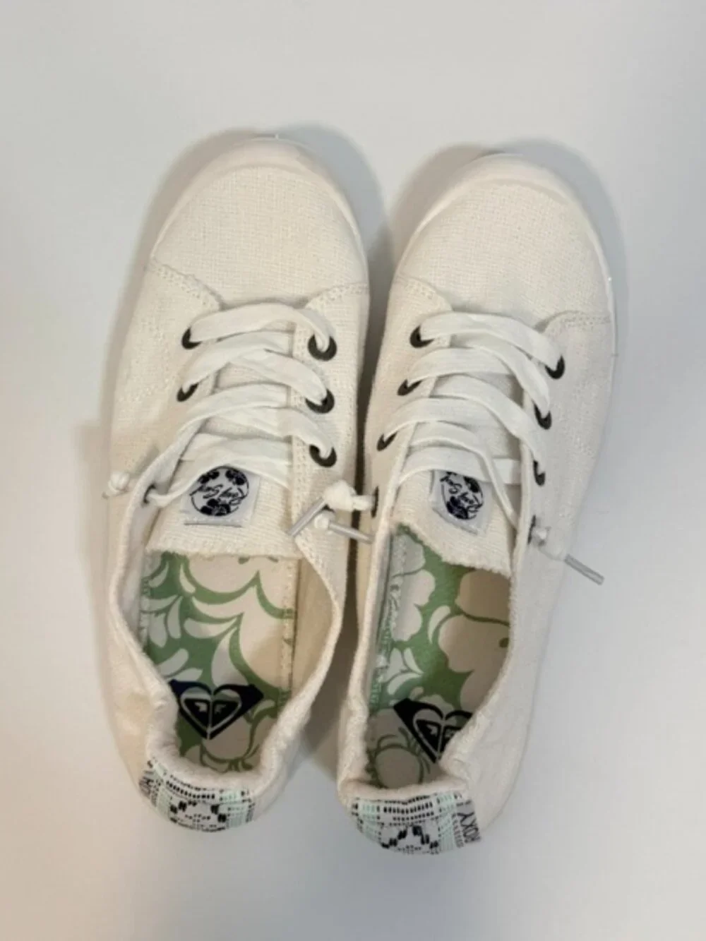 Roxy Bayshore White Sneakers Washable Size 8